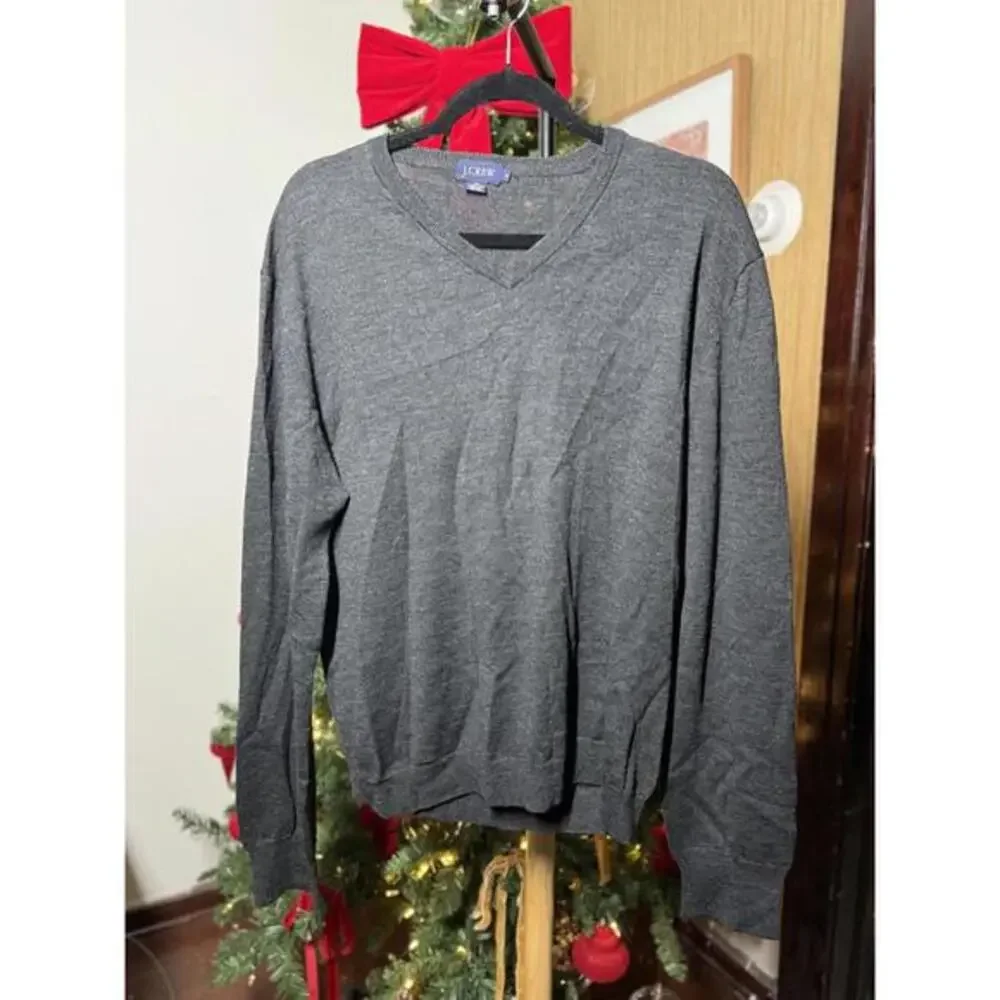 J.Crew Men's Gray V-Neck Sweater